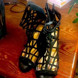Black classic heels for women 9 size